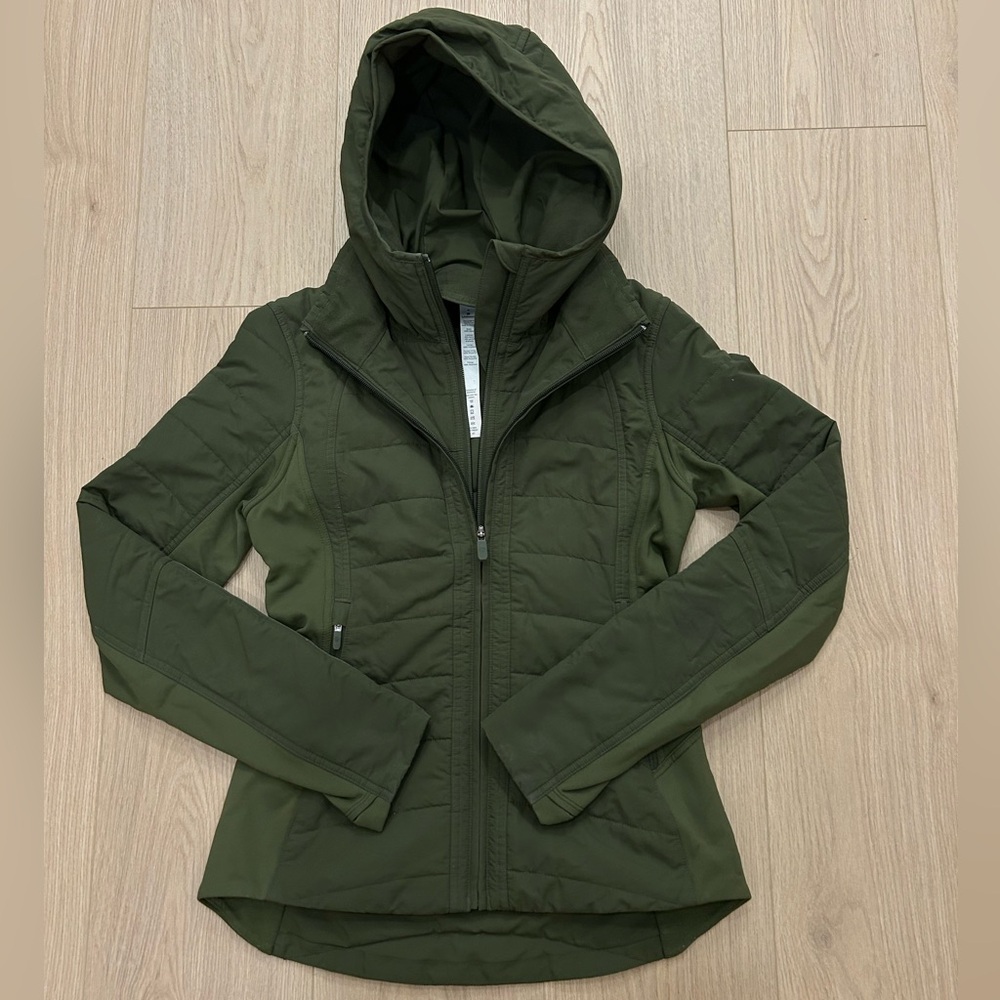 Lululemon green zip up jacket “Another mile jacket”